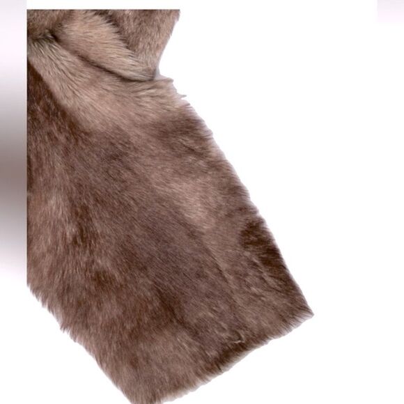 Donna Karan * Fall 2011 Runway Lamb Shearling Stole - Picture 4 of 16